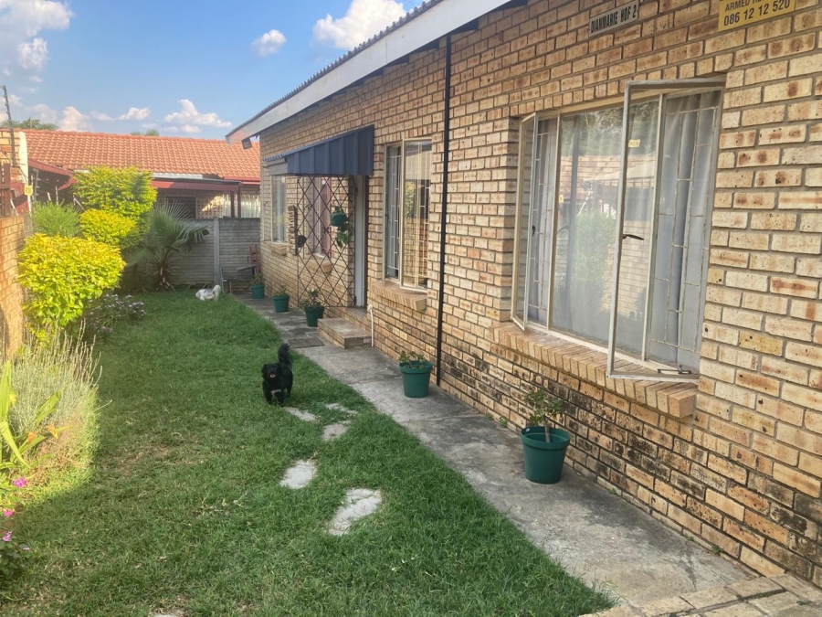 3 Bedroom Property for Sale in Geelhoutpark North West